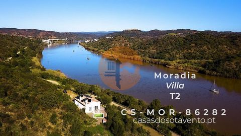 Villa with 2 bedrooms and two bathrooms with incredible river views, two minutes from the center of Alcoutim. In the finishing phase, it is sold furnished and turnkey. With AC in all rooms, wardrobes in both bedrooms. Fully equipped kitchen and saltw...