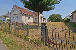 Price: €34.836,00 Category: House Area: 120 sq.m. Plot Size: 9847 sq.m. Bedrooms: 4 Bathrooms: 3 Location: Countryside £30.870 All-in costs, excluding 4% tax Plus 600 euros commission on top It is a project, but great opportunities to make something ...