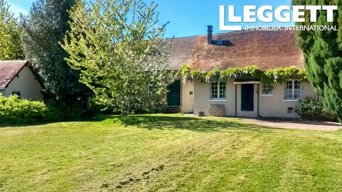 A20951LNH24 - UNDER OFFER Situated between Miallet and St-Saud-Lacoussier, this old farmhouse exudes character and rustic charm. Several woodburning stoves contribute to the property’s cosy and traditional atmosphere, while features such as original ...