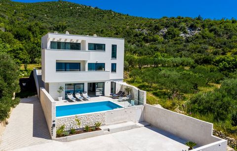 Where to buy a luxury home in Dubrovnik? Take a look at this stunning piece of real estate that will be a luxury dream come true! When it comes to the Dubrovnik area, it is hard to find a quality estate for an affordable price! This is where the team...