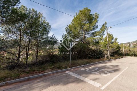 Lucas Fox presents this exclusive plot for the construction of a dream property in the prestigious surroundings of the Can Prat development in Matadepera. This exclusive urban plot covers a generous area of 800 m². On the one hand, it stands out for ...