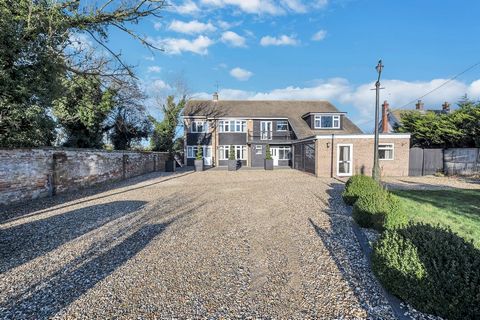 Large Family Home with Annexe. A wonderfully spacious five-bedroom detached home with plenty of space to meet your needs. Featuring abundant living space, a delightful garden with large, decked area and hot tub, along with an impressive one-bedroom a...