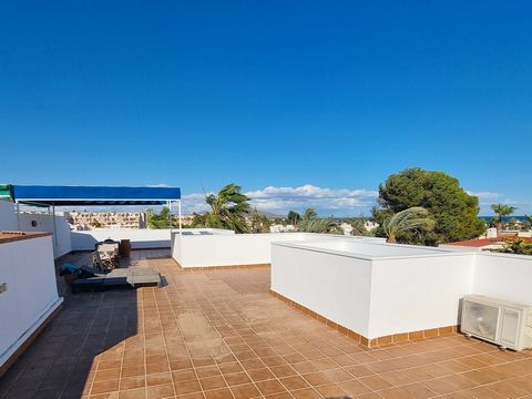 This is a lovely penthouse, three bedroom, two bathroom, east facing apartment located on the community of La Aldea, in Vera Playa.  La Aldea offers two communal swimming pools and garden areas. The apartment is actually two apartments, that have bee...