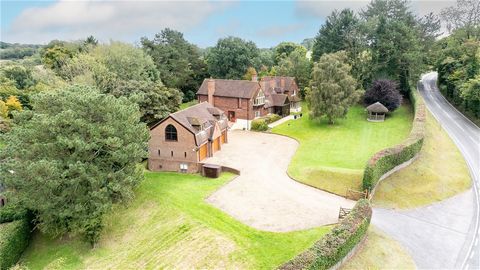 Fine & Country are delighted to present one of Marlborough's most exceptional houses. Occupying a commanding position with far reaching views across the town and countryside beyond, all set in over 1.4 acres of grounds. 