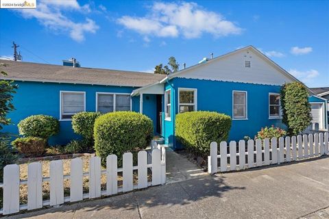 Welcome to 3137 60th Avenue, Oakland, CA. This duplex features two 2-bedroom, 1-bathroom units that offer 1,513 square feet of living space in the heart of Alameda County. The property has a spacious layout with ample natural light, creating a comfor...