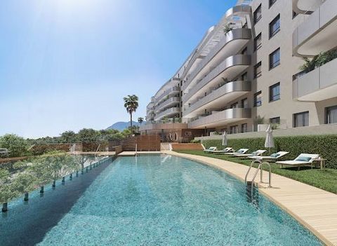 Penthouse à vendre avec une chambre et une salle de bain à Torremolinos, région El Pinillo. Terrasse avec vue sur la mer. Espace de garage et débarras inclus dans le prix. Enceinte avec piscines de chloration saline, sauna, salle de sport et salle de...