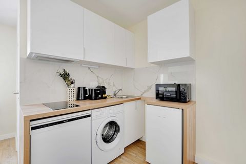 Checkmyguest bietet Ihnen dieses charmante, helle und komfortable Apartment mit 25 m²! Genießen Sie die Ruhe von Ivry-sur-Seine und die Nähe zum Zentrum von Paris! Die Lage ermöglicht es Ihnen, sich dank zahlreicher öffentlicher Verkehrsmittel schnel...