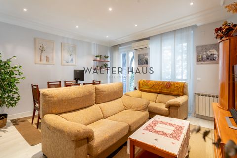 Discover this exclusive renovated apartment, located in a building with an elegant facade and charming balconies. With a constructed area of ​​128 m², this property stands out for its sophisticated design and well-thought-out distribution, creating a...