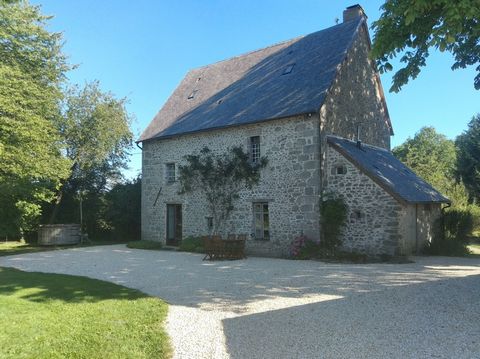 PARSAC (23): Exclusivité Capifrance!!! A 4h00 de Paris et 4kms de la RN 145, cette ancienne Seigneurie du 16ème siècle, chargée d'histoire, saura vous séduire par son environnement proche de la nature. La maison est composée au rez de chaussée d'une ...