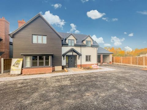 OVERVIEW Welcome to a stunning new build property in the charming village of Ardleigh. With a spacious and well-thought-out design, this modern home spans approximately 2,767 sq ft, offering a versatile layout perfect for contemporary living.  STEP I...