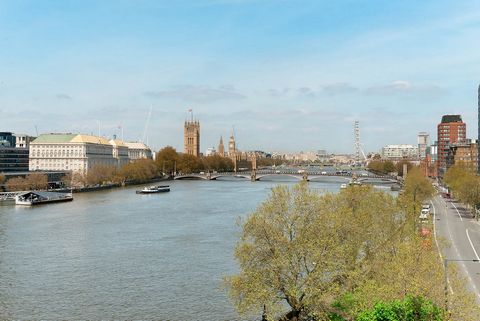 En lägenhet med tre balkonger på femte våningen i detta ikoniska kvarter med utsikt över palatsen i Westminster och Lambeth plus Themsen. Det finns en säker garageplats (nr 33) på första våningen i kvarteret och en ovanligt elegant Gemensam entré med...