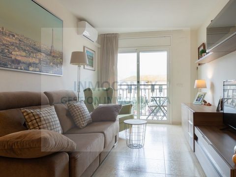 Unique opportunity in Palamós, Costa Brava! This beautiful 70 m² apartment is in an ideal location, close to the beautiful beaches and local amenities of this emblematic town on the Costa Brava. With a practical and functional layout, it has: 2 brigh...