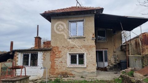 Imoti Tarnovgrad offers you a solid two-storey house in the village of Novo Gradishte. The village is located near the municipal center of Sofia. Strazhitsa, as well as 50 km from the regional center of Veliko Tarnovo and accessible by a brand new as...