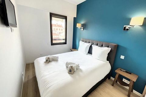 Dieses stilvolle 2-Zimmer-Apartment im Herzen von Cannes bietet die perfekte Mischung aus Komfort und Bequemlichkeit sowohl für Urlauber als auch für Konferenzteilnehmer. Dieses helle und moderne Apartment liegt nur 3 Gehminuten vom lebhaften Forvill...