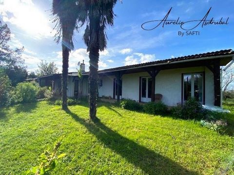 Aurélie et Eric Asdrubal vous présentent cette très agréable maison de 102 m² de plain-pied avec une dépendance pouvant devenir aisément un second logement de presque 100 m², proche de la jolie cité du pays de Belvès. Située en hauteur, elle bénéfici...