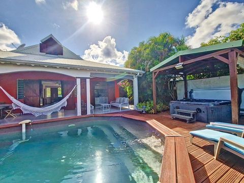 Dpt Guadeloupe (971), à vendre SAINT-FRANCOIS, villa 3 suites avec piscine et jacuzzi