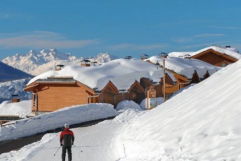 Résidence Le Grand Panorama II bestaat uit enkele appartementengebouwen met daaromheen een aantal geschakelde chalets. Het geheel is in traditionele stijl gebouwd met gebruik van veel hout en natuursteen. De appartementen zijn allemaal doelmatig en n...