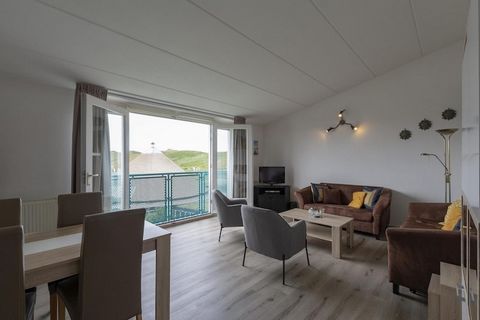 Welkom bij je perfecte toevluchtsoord! Dit prachtig ingerichte vakantieappartement is ontworpen voor twee personen en biedt een uitnodigende ruimte om te ontspannen en te genieten van elkaars gezelschap. Het appartement ligt op de derde verdieping en...