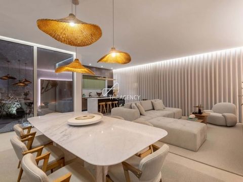 Located in Óbidos. Located in the picturesque region of Óbidos, Lagoon Village is a luxury residential development comprising 57 villas that combine modern elegance with the natural tranquillity of the Óbidos Lagoon. This exclusive project offers spa...