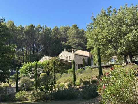 Exceptional Property at the Gateway to Auriol – Elegance, Nature & Refined Living Ideally located at the entrance of Auriol, at the foot of the stunning Sainte-Baume mountain range, between Aix-en-Provence and Marseille, and just a short drive from C...
