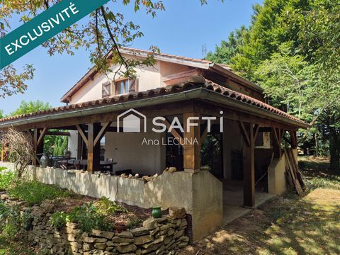 Maison de 200m² avec 6828m² de terrain à Faramans 01800