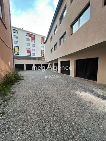 À VENDRE – Garages sécurisés - Centre deux - Saint Etienne