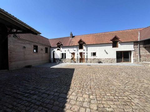 FERMETTE AVEC HANGAR DE 200 M²
