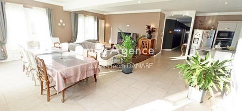 Plain-pied, maison d'architecte, piscine, Normes PMR