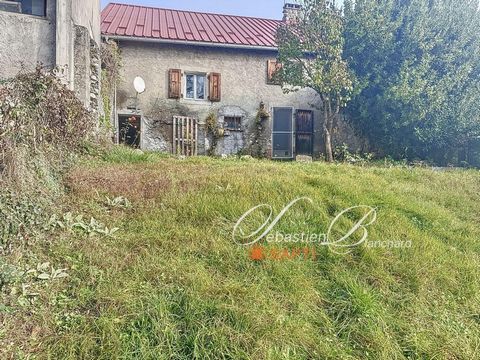 Maison à rénover de 87m2 et grange attenante