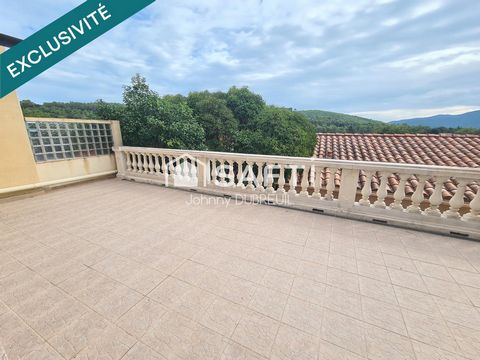 Carnoules – Immeuble 6 logements, caves, terrasse – Idéal rendement locatif
