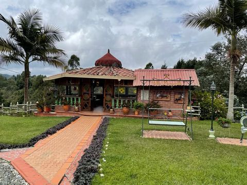 Farm located in the village of Piedras Blancas, Guarne, with a total area of eight thousand three hundred square meters. It is easily accessed through Santa Elena without toll, Medellín Bogotá Highway, Túnel de Oriente or Palmas via Perico sidewalk, ...