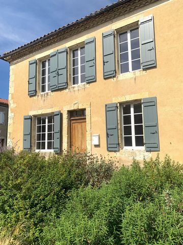 MAISON EN PIERRE CONFORTABLE AVEC CAVE ET JARDIN