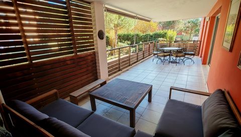 Magnifique T2 de 57m² + 27 m² de terrasse avec parking ext à Agay (83530)