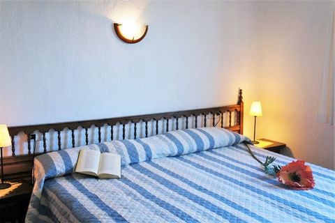 This beautiful holiday home on the Costa Blanca has a beautiful garden and a pleasant location. It is an excellent choice for sunny holidays with family or friends, all year round!Dénia offers beautiful beaches where you can spend the days relaxing b...