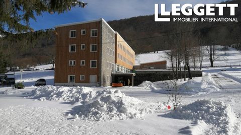 A10207 - This large apartment is a great opportunity to develop the accommodation of your dreams to spend your holidays in the mountains, which would also be suitable for rental investors. Information about risks to which this property is exposed is ...