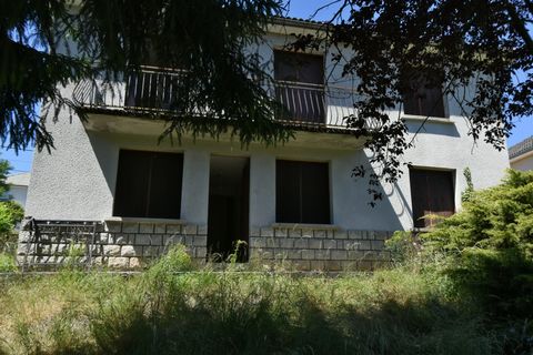 Dpt Cantal (15), à vendre SAIGNES maison P6 de 126 m² - Terrain de 458,00 m²