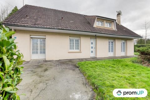Welcome to all of you looking for a new home! You are lucky today, because we have a traditional house of 160 square meters to offer you, located in Flers. This one-storey house is erected on a plot of 1253 square meters, providing a spacious and com...