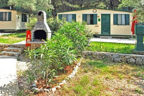 On a gentle slope, directly on a long pebble beach with a nudist area, a small marina and a newly built swimming pool, on a beautiful peninsula near Cres. The mobile homes are well and practically furnished and can accommodate up to 6 people. An anim...