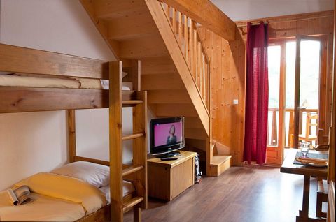 Luxurious residence with beautiful views of the valley and mountains with comfortable apartments, situated in the traditional village of Saint Sorlin in the heart of the French Alps. There are a total of 18 chalets with apartments that can accommodat...