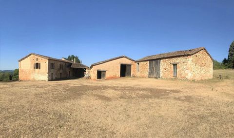 EXCLUSIVE TO BEAUX VILLAGES! Beautiful authentic property to be restored, consisting of a main house (attached on one side) on two levels and two beautiful stone barns. The property offers lovely views over the Lot valley and is located close to all ...