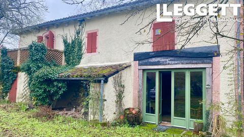 A25659SNM82 - Attractive detached traditional property situated surrounded by a lovely mature garden of over 4500m² near the very popular village of Septfonds. The house is partially renovated with all the big stuff already done. A complete new roof,...