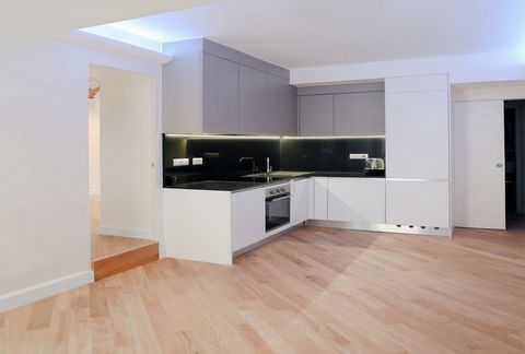 Reference : MC09BMP Location : Monaco-Ville, Monaco Category: Resale Status : Ready Condition : Renovated Type : Modern Apartment DESCRIPTION : - Number of rooms: 4 - Bedrooms: 2 - Bathrooms : 2 - Living room - Equipped open kitchen - Study - Cellars...