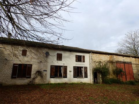 This large village house is located only a few kms from Chef-Boutonne and Sauzé-Vaussais It has a spacious entrance hall with old stone sink and open fireplace, double ensuite bedroom, hall, kitchen with bread oven, dining room, study, recess, wine c...