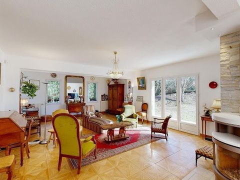 EXCLUSIVITY – 74230 – DINGY-SAINT-CLAIR – 10 MIN FROM ANNECY – FAMILY HOME ON 4 LEVELS – 357M² LIVING SPACE – 10 ROOMS – 8 BEDROOMS – GARDEN – TERRACES – SWIMMING POOL – 102M² BASEMENT & GARAGE. effiCity, the real estate agency that estimates your pr...