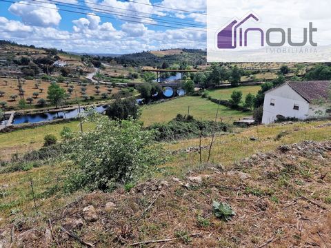 Farm with 4 hectares and house with 212 m2 in conditions of habitability. Totally sealed. A paradise 2 km from the city, enjoy the quiet of the countryside without losing the comfort of the city... Excellent accesses bordering with two roads and with...