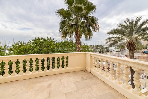 Completely renovated flat in the Paseo Maritimo of Palma with spectacular sea views This completely renovated, first floor apartment, for sale in Palma, offers chic design wonderful views of the Mediterranean Sea and a fantastic location, right in th...
