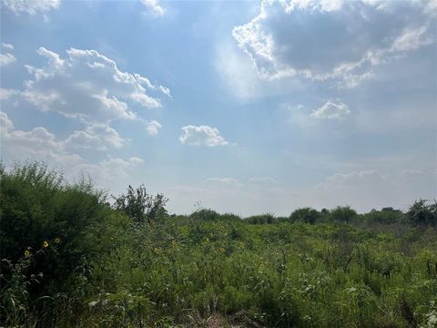 The subject tract contains 8.072 acres of land and is located along the West side of Synott Rd, North of W. Bellfort Ave, in Houston. Accessibility - 4 Miles from Beltway 8 & Hwy 59, 2 miles from Hwy 6 & W. Bellfort Blvd, 4 miles from Synott & West P...