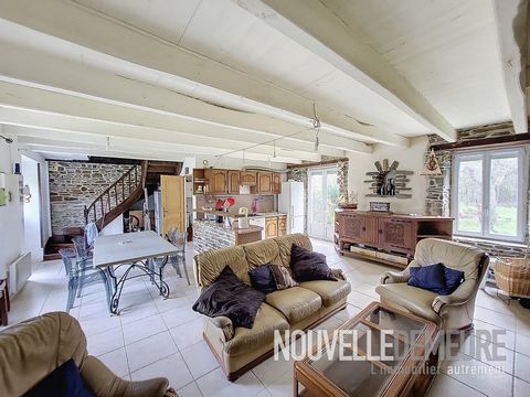 Located in the charming town of Pleine Fougères, Nouvelle Demeure presents this independent stone house, renovated in 2008. With an area of approximately 131 m2, it will delight lovers of authenticity. The entrance of the house opens onto a living ro...