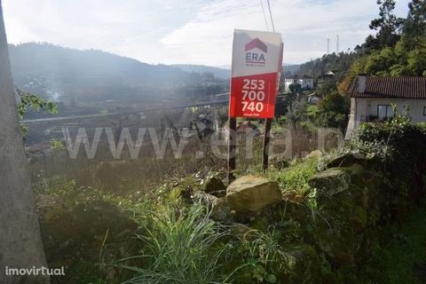 Construction site in Armil Land for construction with 450 m2, flat, city views, 2 minutes from the city center and the entrance of the expressway. Parish of Armil The parish of Armil extends along the banks of the Ferro River, a tributary of the Vize...
