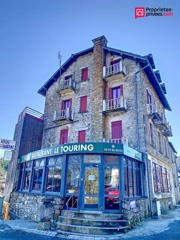Price drop!! Very well located building on the road to Mont Aigoual. Many activities nearby (skiing, sledging, cycling, hiking, horseback riding, mushrooms...). It is composed as follows: On the ground floor, a large and beautiful dining room, a bar ...